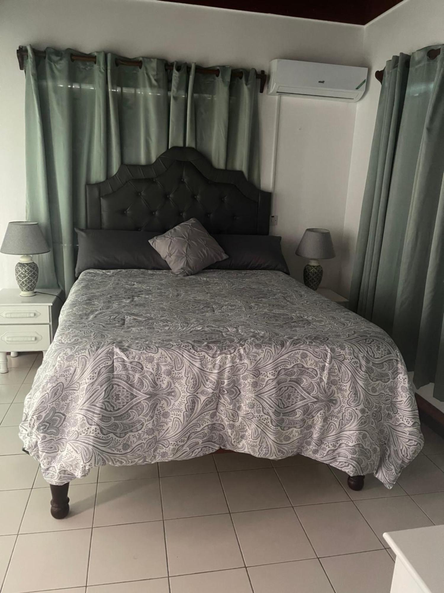 Peaceful Private Home With Exclusive Swimming Pool! Montego Bay Exterior photo